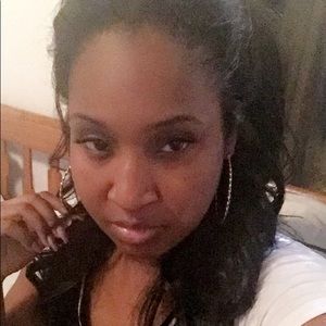 Meet your Posher, Toni